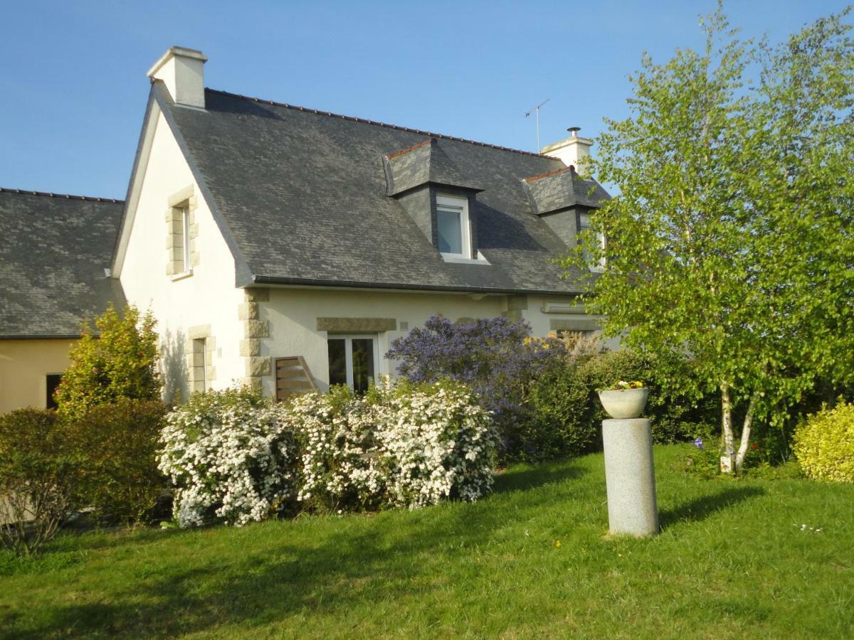 Les Chambres Des Badious Plerguer Exterior photo